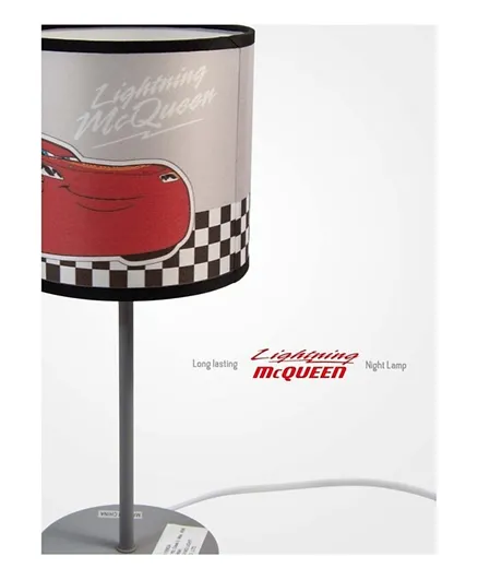 مصباح طاولة ليلي بتصميم شخصية لايتنينج ماكوين من فيلم ديزني Cars