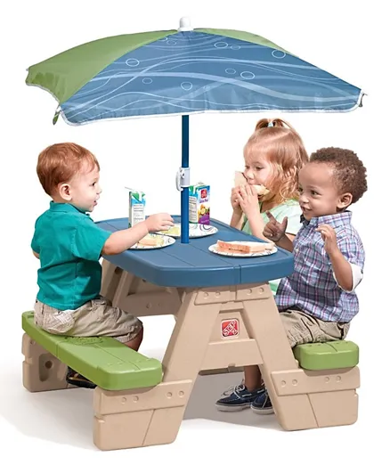 Step2 Naturally Playful Picnic Table With Umbrella - Multicolour