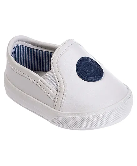 بيمبولهو أحذية أطفال - أبيض