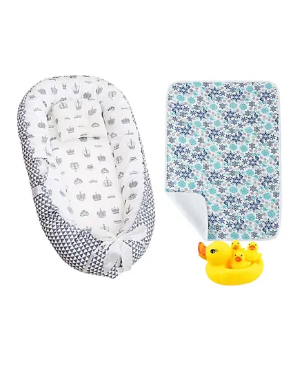 Star Babies Baby Sleeping Pod + Free Reusable Changing Mat & Duck Toys - Blue