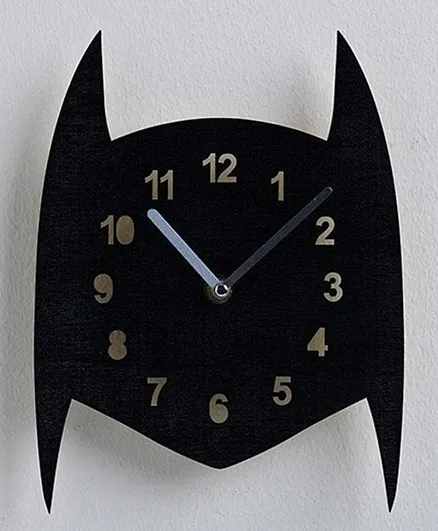 ساعة حائط على شكل خفاش من بان هوم - أسود
