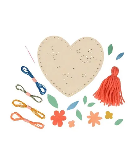 Meri Meri Heart Embroidery Kit