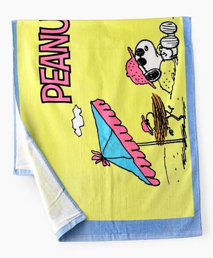 UrbanHaul X Peanuts Snoopy Printed Towel - Yellow