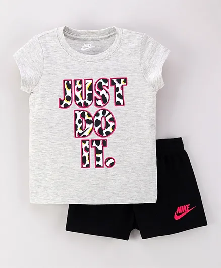 Nike NKG Just Do It T-Shirt & Shorts Set - Grey