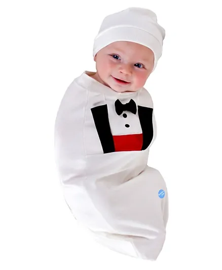 قماط شرنقة للأطفال بتصميم ملابس السهرة للرجال مع غطاء رأس وبطاقة تصريح من بيبي جو - بيضاء