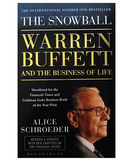 The Snowball: Warren Buffett and the Business of Life - 832 Pages