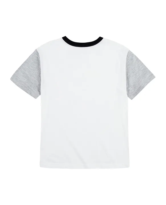 Levis white pocket t hot sale shirt