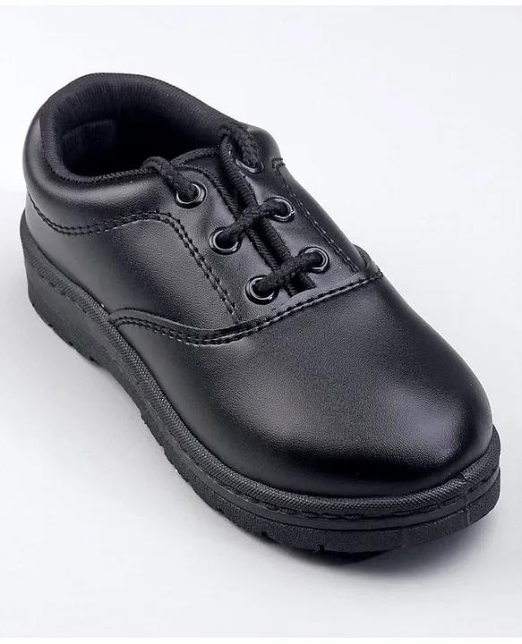 Action school clearance shoes with laces