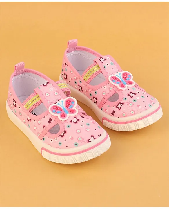 Light pink hot sale baby shoes