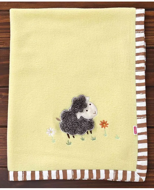 Buy Babyhug Fleece Baby Blanket for All Seasons Farm Theme Yellow 100x75cm Cozy Warm for 024 Months for Both 0 24Months Online in Oman Shop at FirstCry.om 2032527