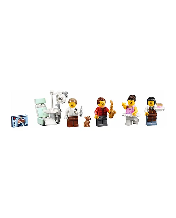 LEGO Creator Expert Assembly Square Set 10255 4002 Pieces Online UAE Buy Building Construction Toys for 16 45Years at FirstCry.ae 57f38ae878293