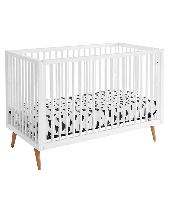 Roscoe 3 in store 1 convertible crib