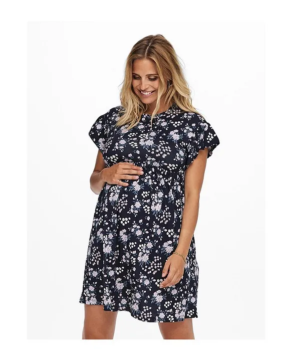 Firstcry shop maternity clothes