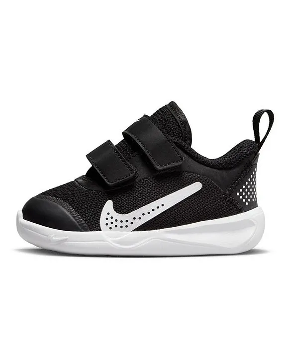 Buy Nike Omni MultiCourt HookandLoop Closure Shoes Black White for Both 15 18Months Online Shop at FirstCry.ae d4069aedf5597